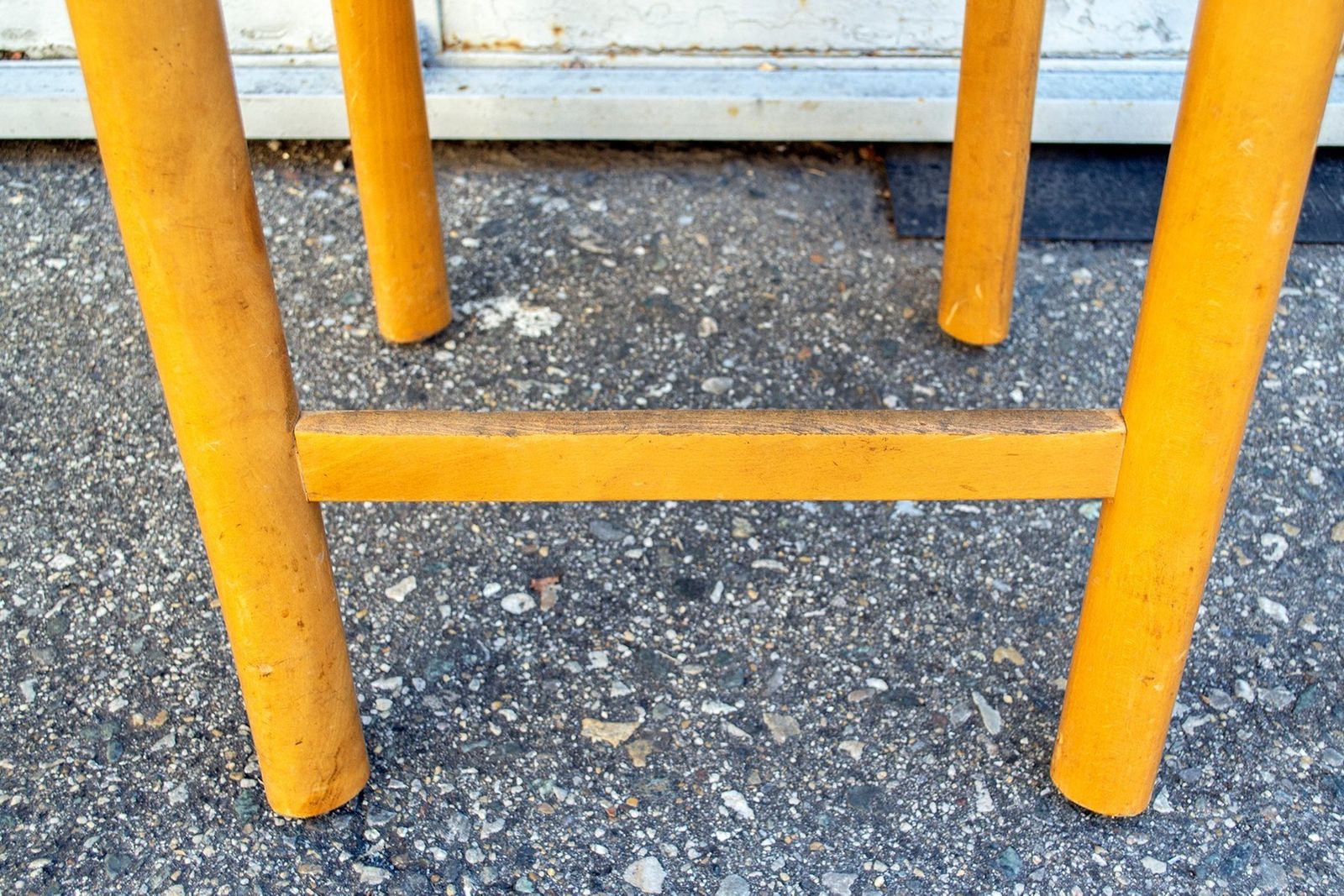 Vintage Houten Krukken Met Rieten Zitting, Naar Voorbeeld Van Charlotte Perriand, Ca. Jaren 1970, Set Van 4 photo furniture