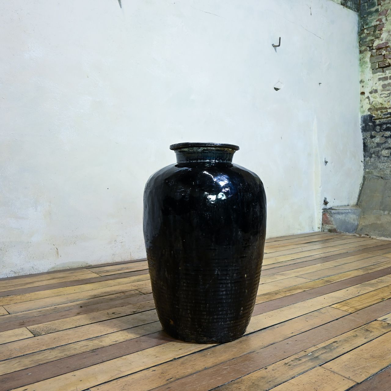 photo buy 19th Century Chinese  Ceramic Rice Wine Jar   With Cover