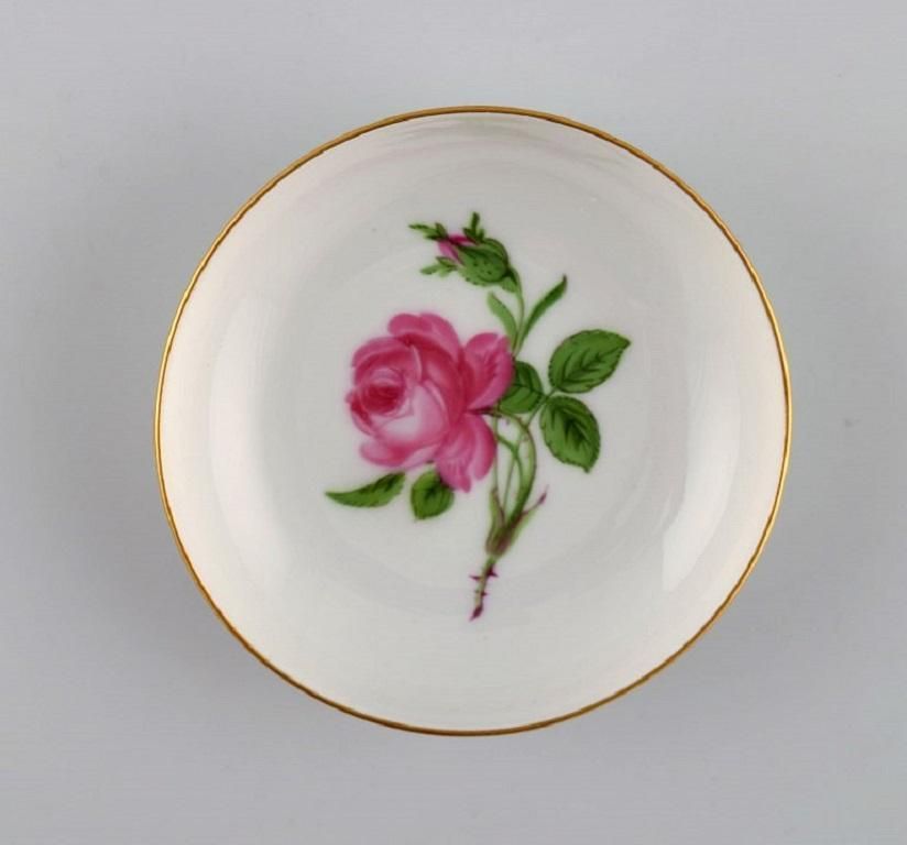 Six Small Meissen Pink Rose Bowls In Hand Painted Porcelain With Gold Edge photo furniture