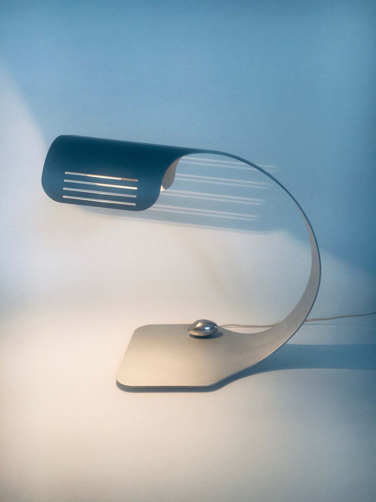 1364.0 Aluminium 'Colomba' Desk Lamp By Walter & Moretti, France 1972 photo