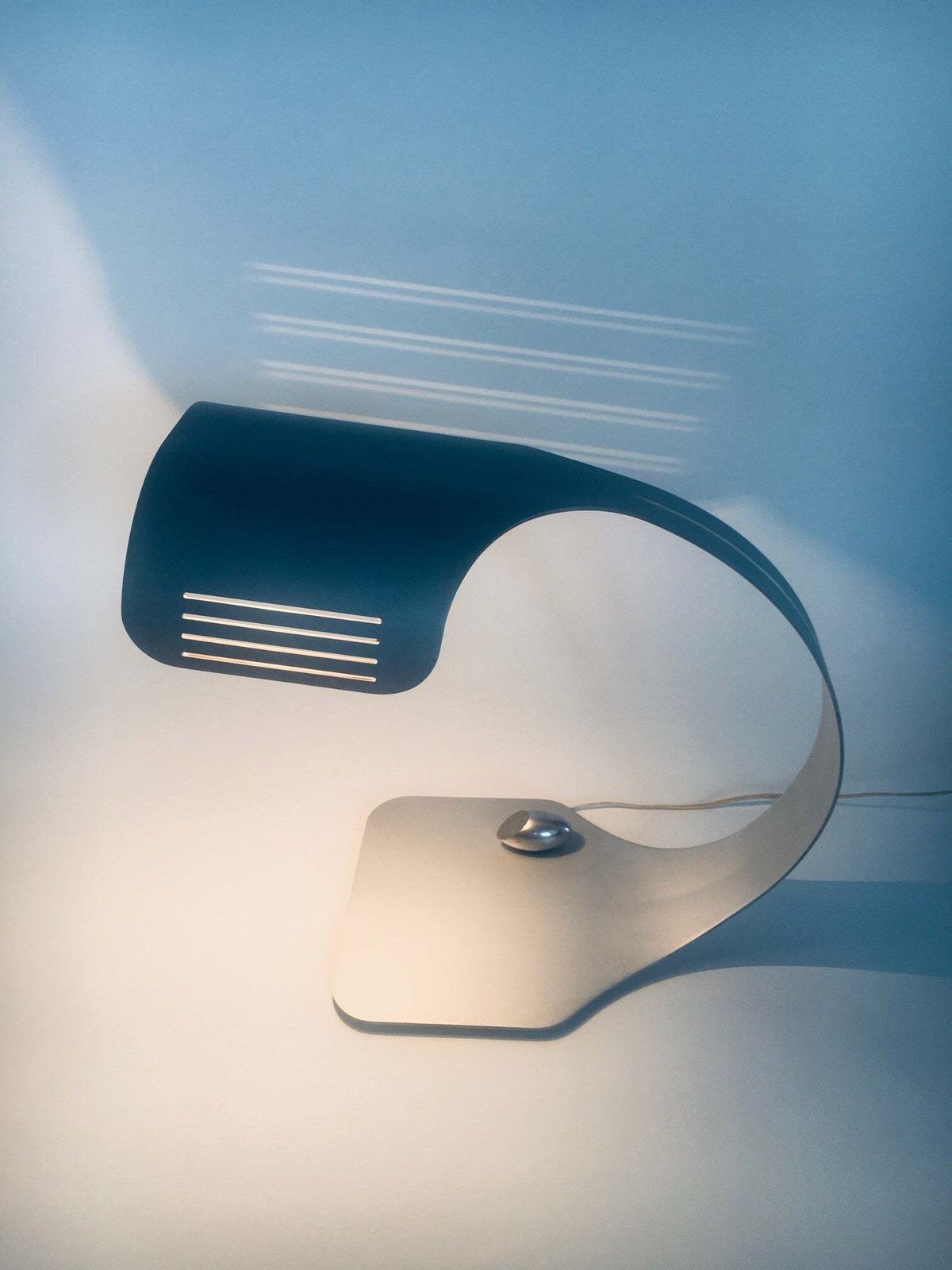 photo buy Aluminium 'Colomba' Desk Lamp By Walter & Moretti, France 1972