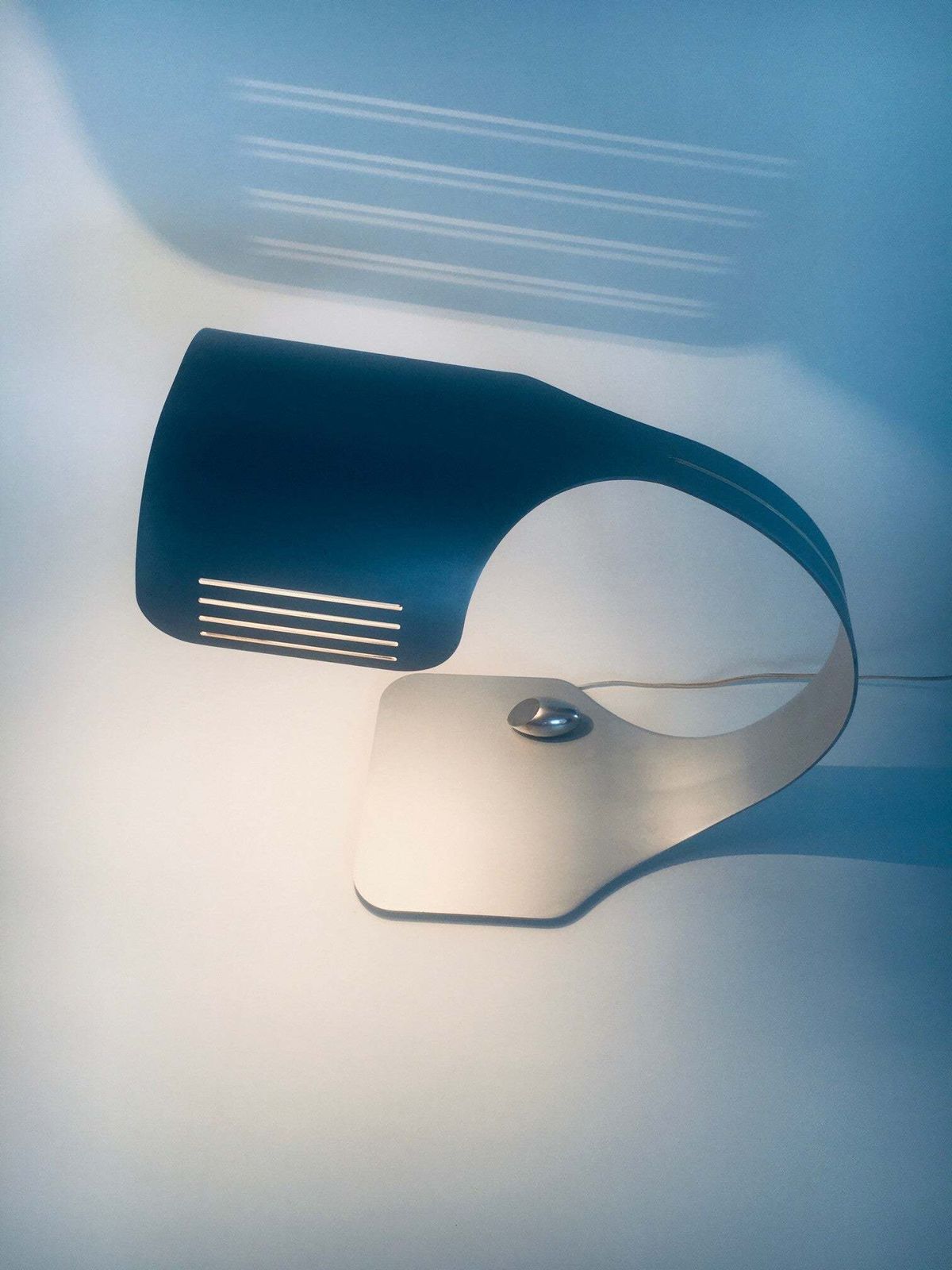 photo vintage Aluminium 'Colomba' Desk Lamp By Walter & Moretti, France 1972