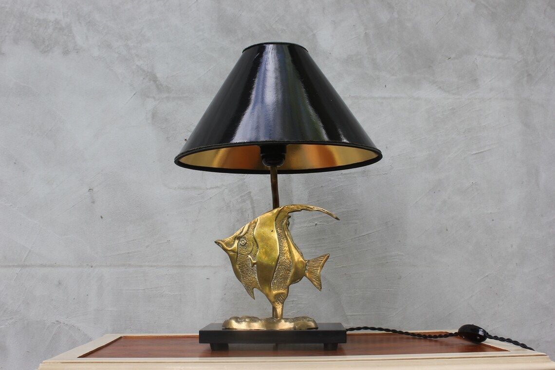 Brass Table Top Lamp Fish Statue Light Exotic Moonfish Sculpture Collectible Desk Lamp photo furniture