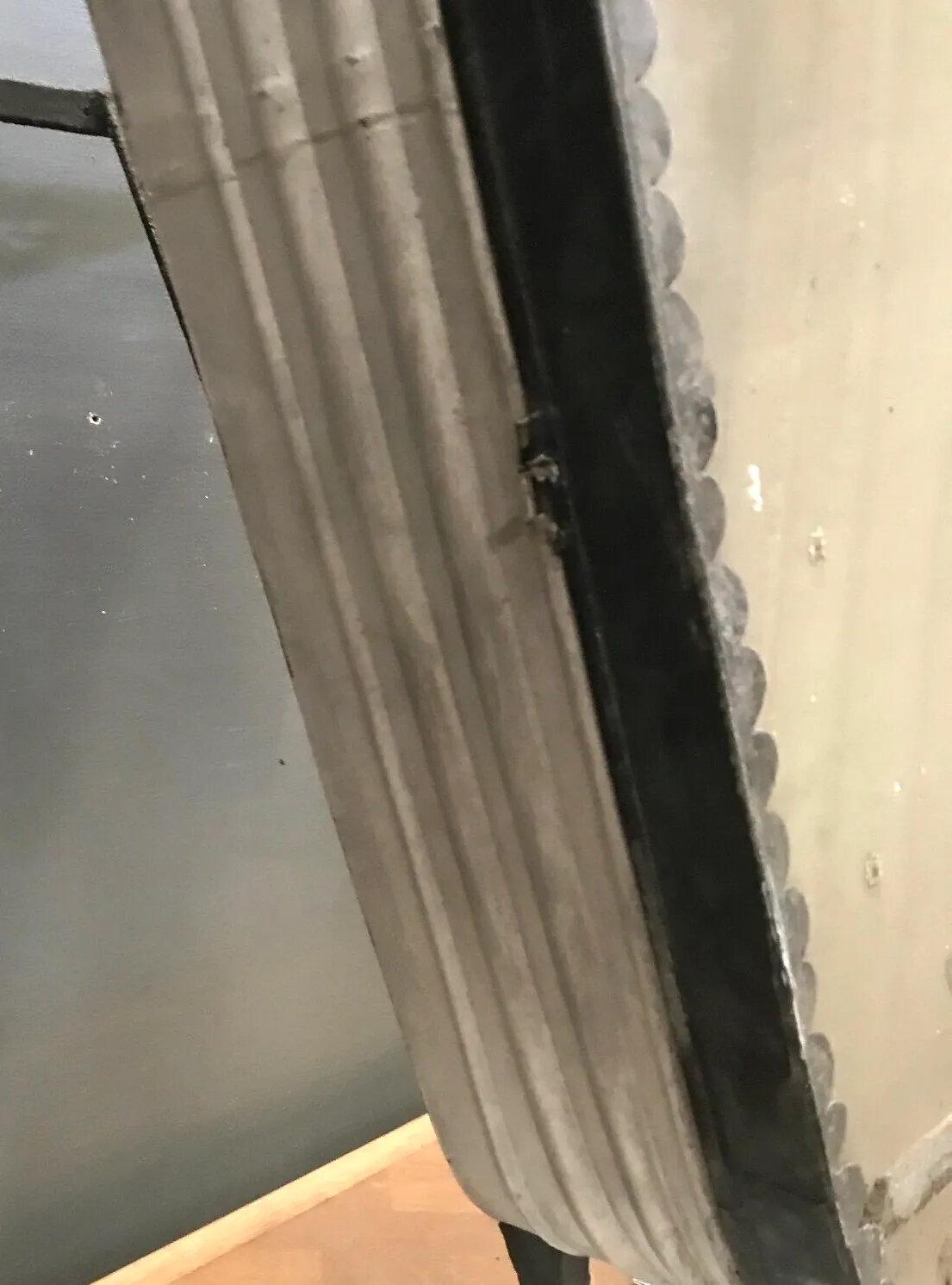 Showcase In Zinc And Glass Door photo furniture