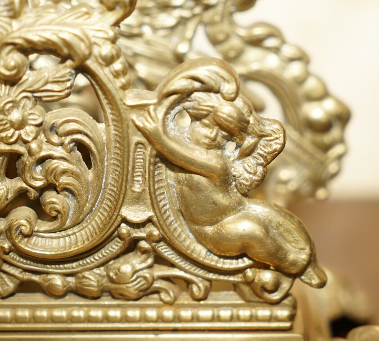 Lovely Antique French Baroque Repousse Gilt Brass Cherub Inkwell Letter Stand photo vintage