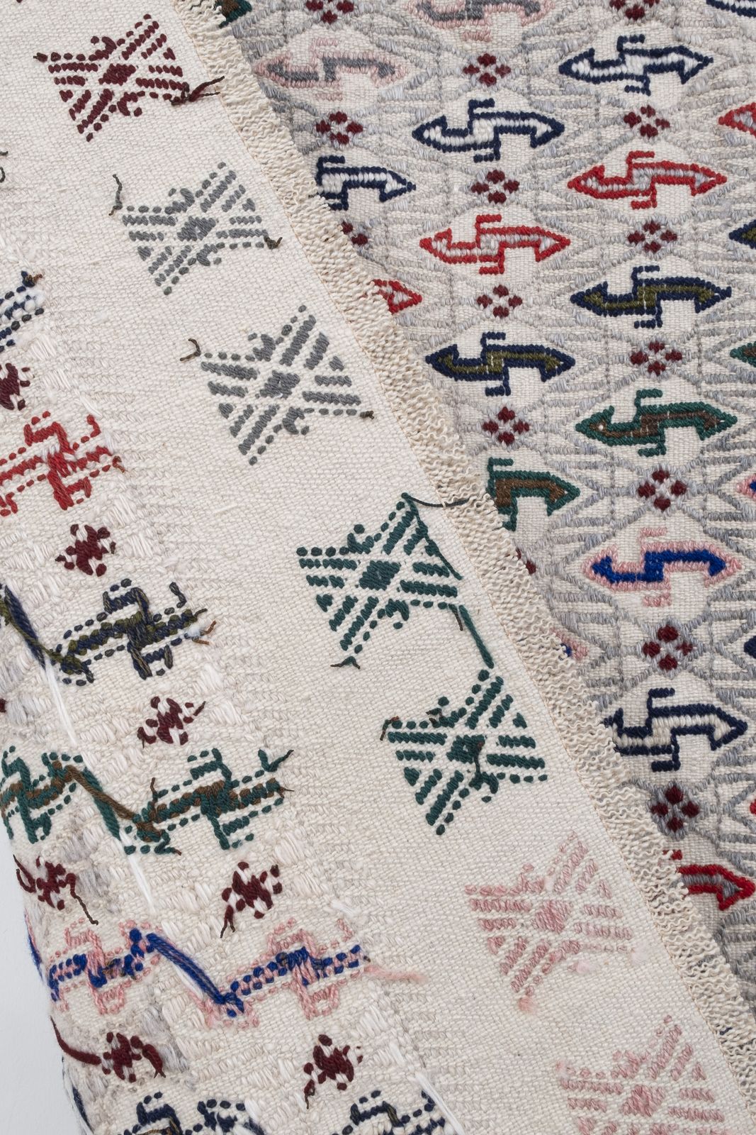 Vintage Natural Jajim Turkish Wool Kilim Rug photo vinterior
