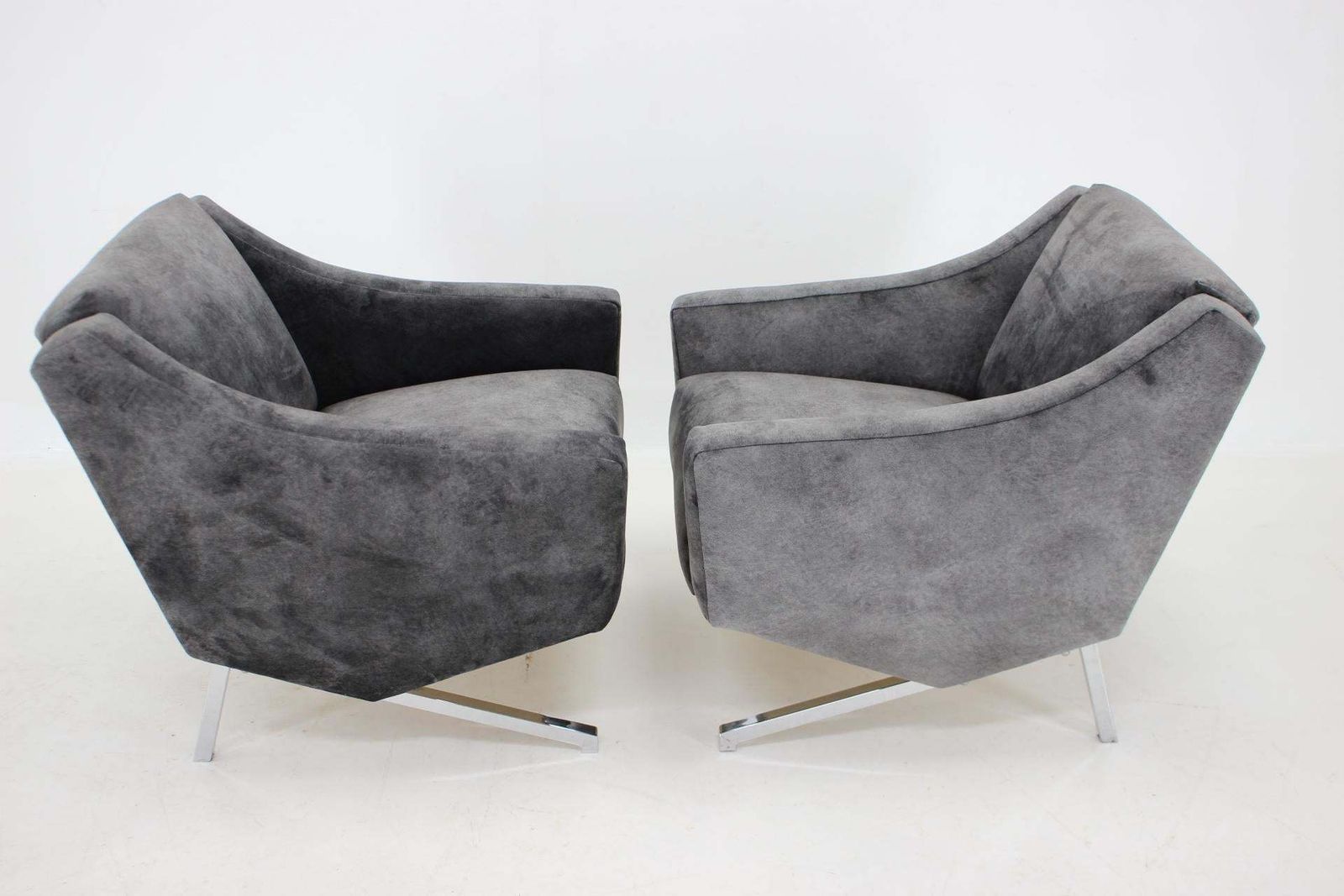 1970s Pair Of Italian Design Armchairs photo for sale