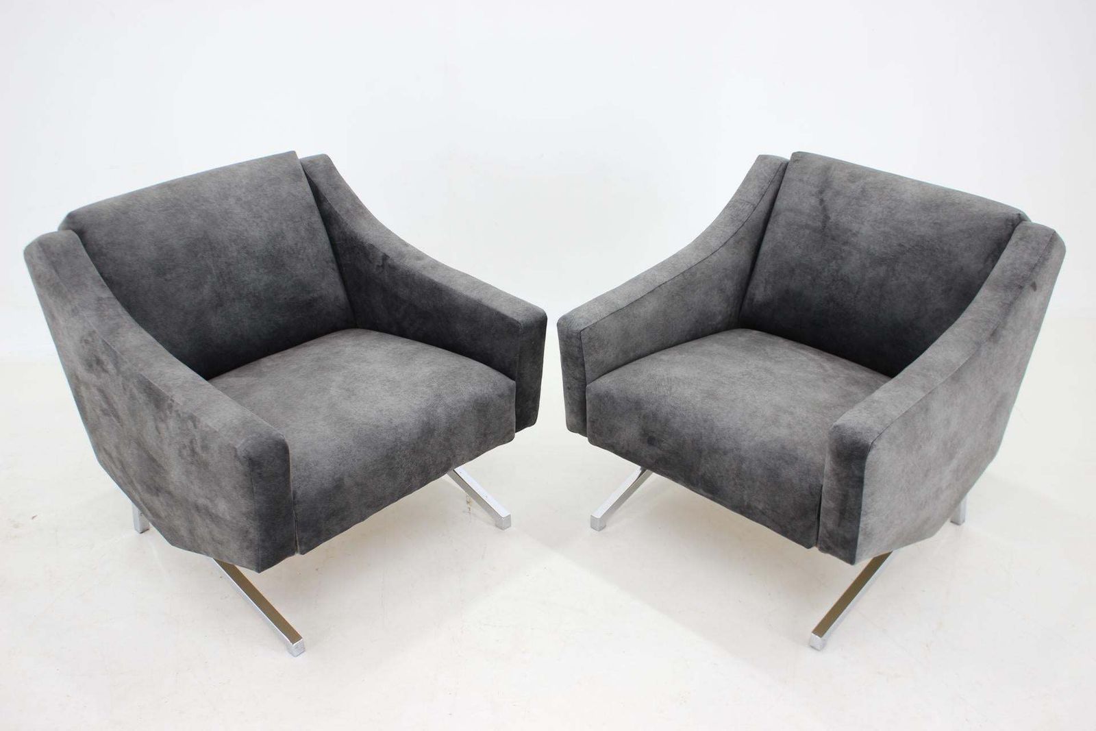 1970s Pair Of Italian Design Armchairs photo 1697.0