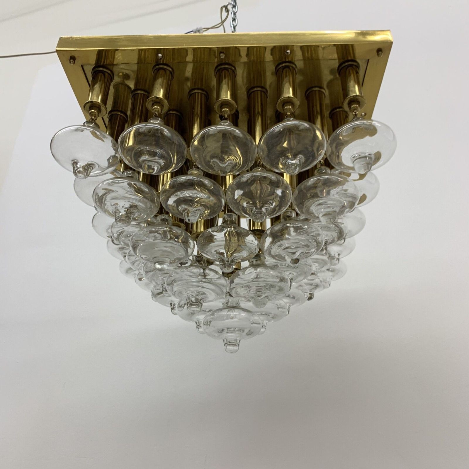 photo furniture Mid Century Design Zeldzame Kalmar Gouden Plafondlamp, Jaren 1970