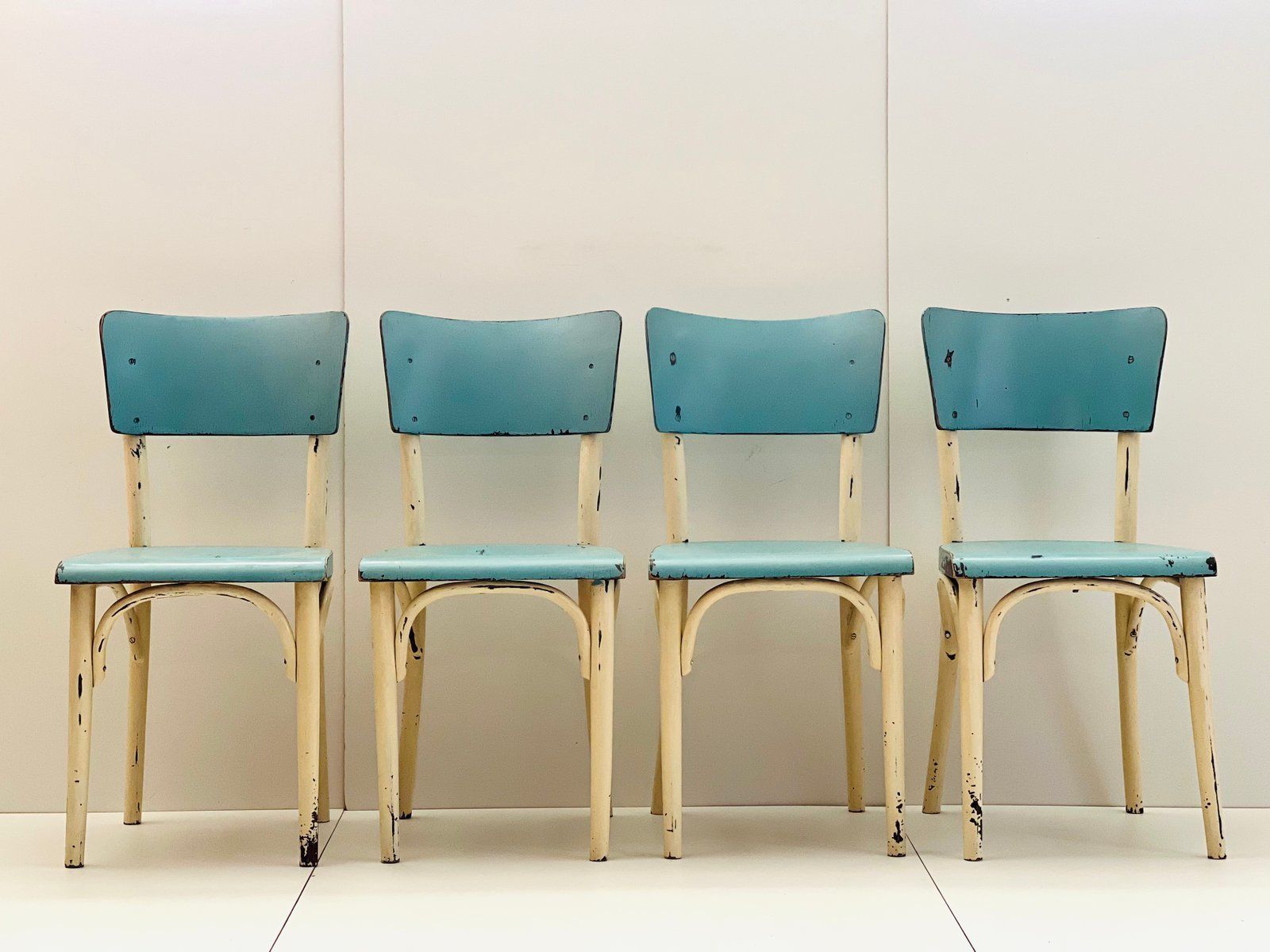 Eetkamerstoelen Van Ton, Ca. Jaren 1960, Set Van 4