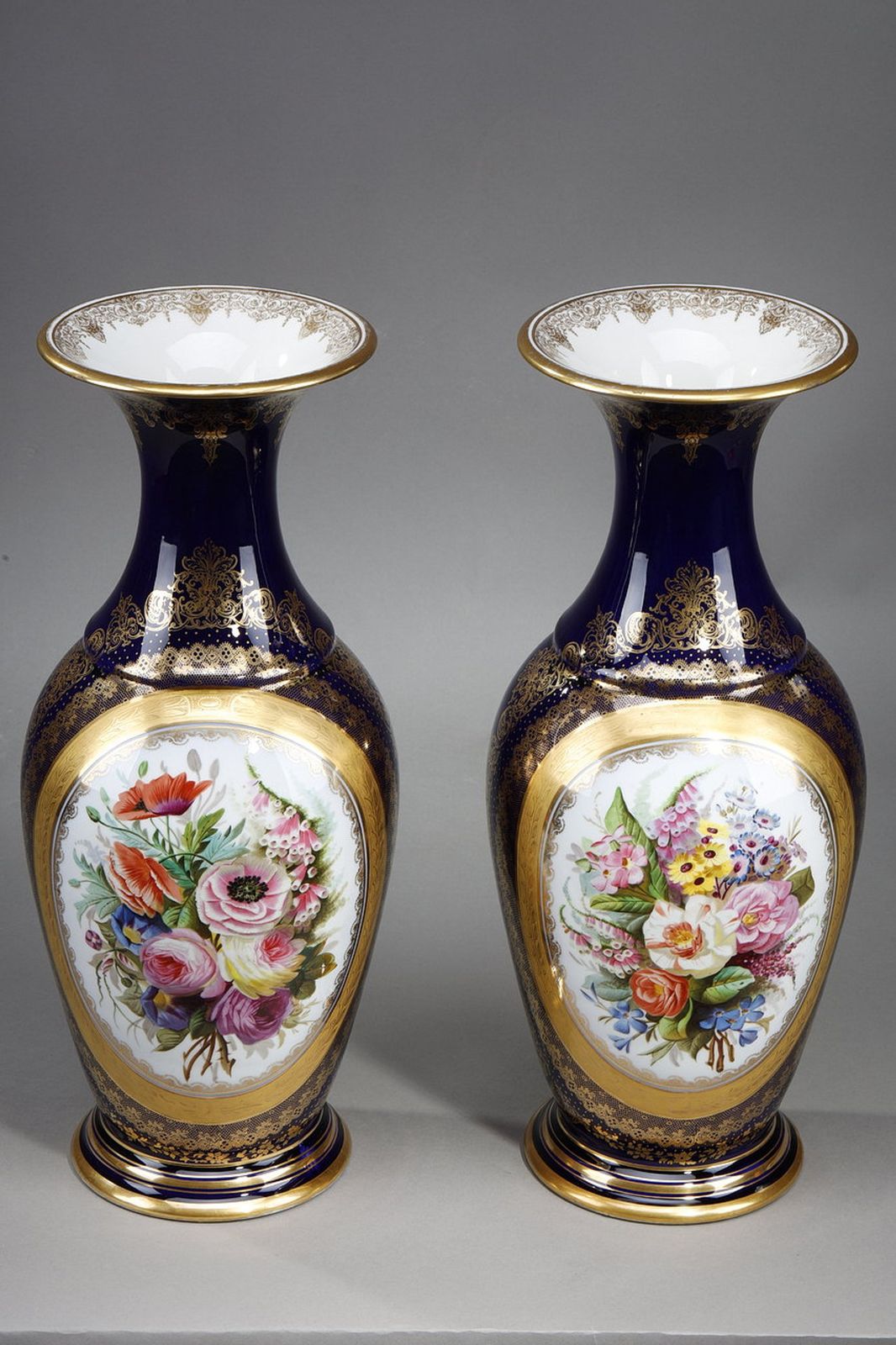 photo buy Pair Of Large Porcelain Vases With "Valentine Blue" Background