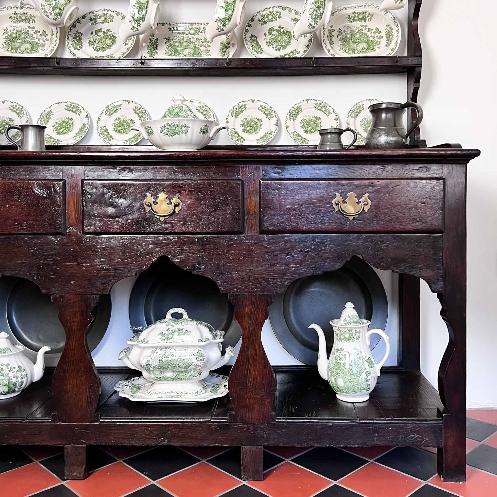 18th Century Welsh Oak Potboard Dresser photo vinterior