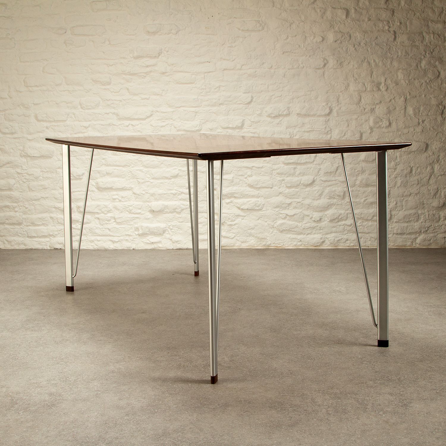 Model 3605 Desk In Rosewood By Arne Jacobsen For Fritz Hansen, Denmark, 1960s photo buy