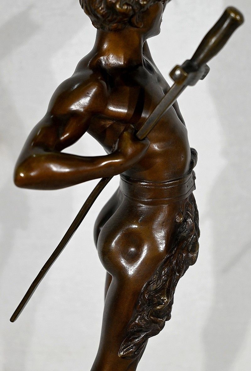 photo vintage Bronze “Victoria”, By F. Lemoyne – Early 20th Century