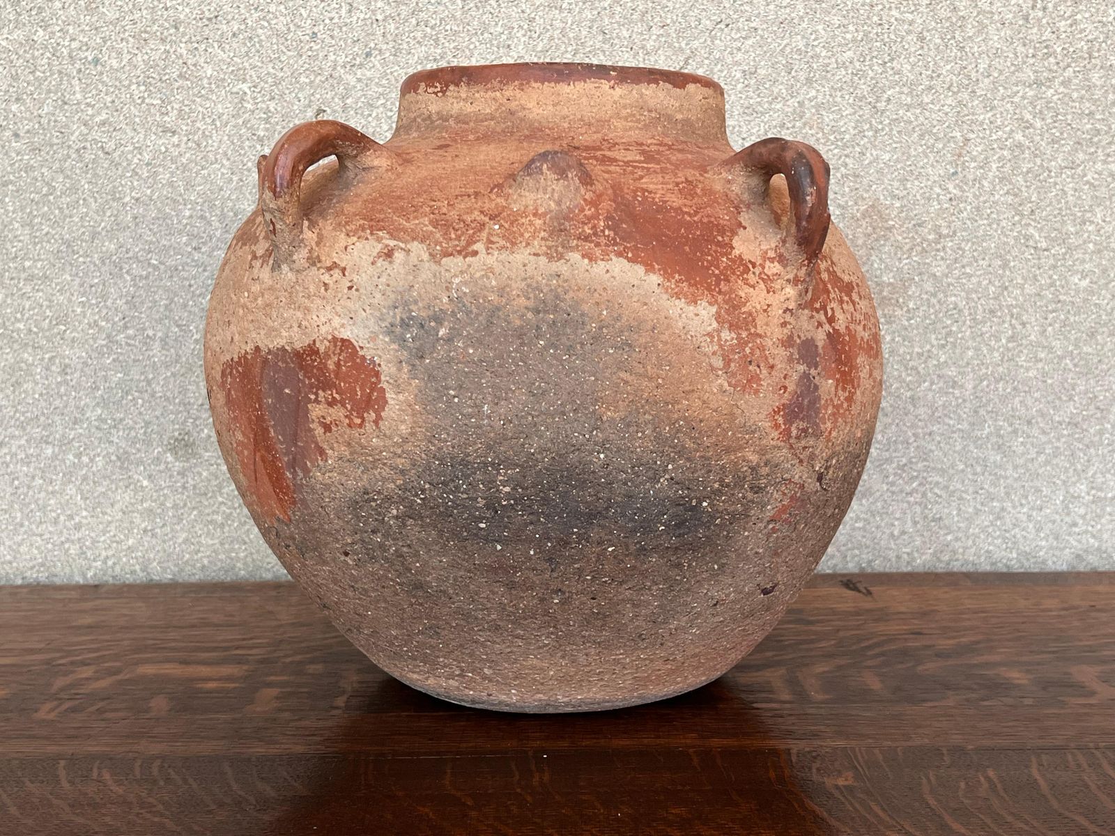 Vase terracotta à quatre anses, XVIIIe siècle photo buy