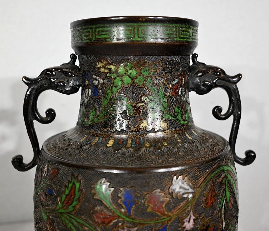 Home Decor Pair Of Bronze Vases, China   Late 19th Century photo