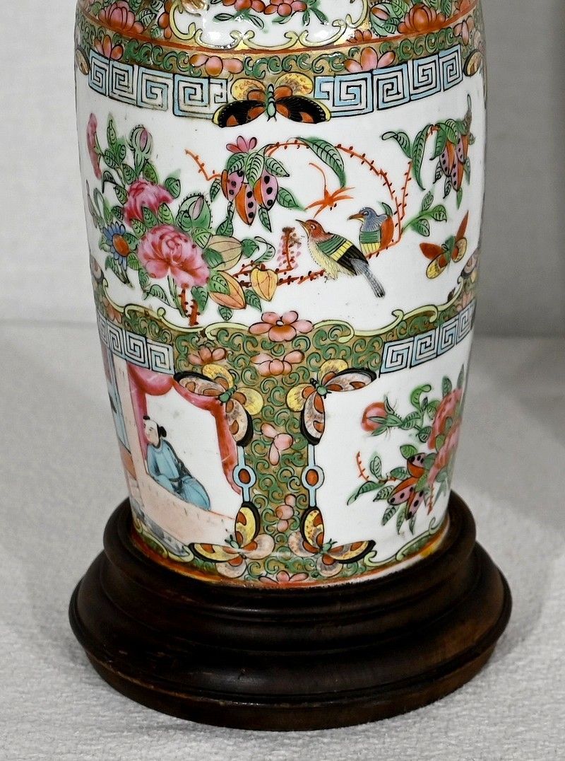 Home Decor Pair Of Baluster Vases In Chinese Porcelain, Late 19th Century photo