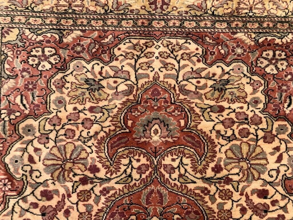 Vintage Turkish Rug 211x147 Cm Shabby Carpet Central Anatolian Medium photo vintage