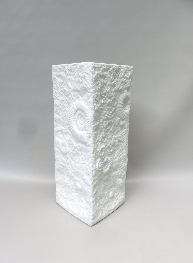 White Bisquit Porzellan Vase From Ak Kaiser, 1970s photo furniture