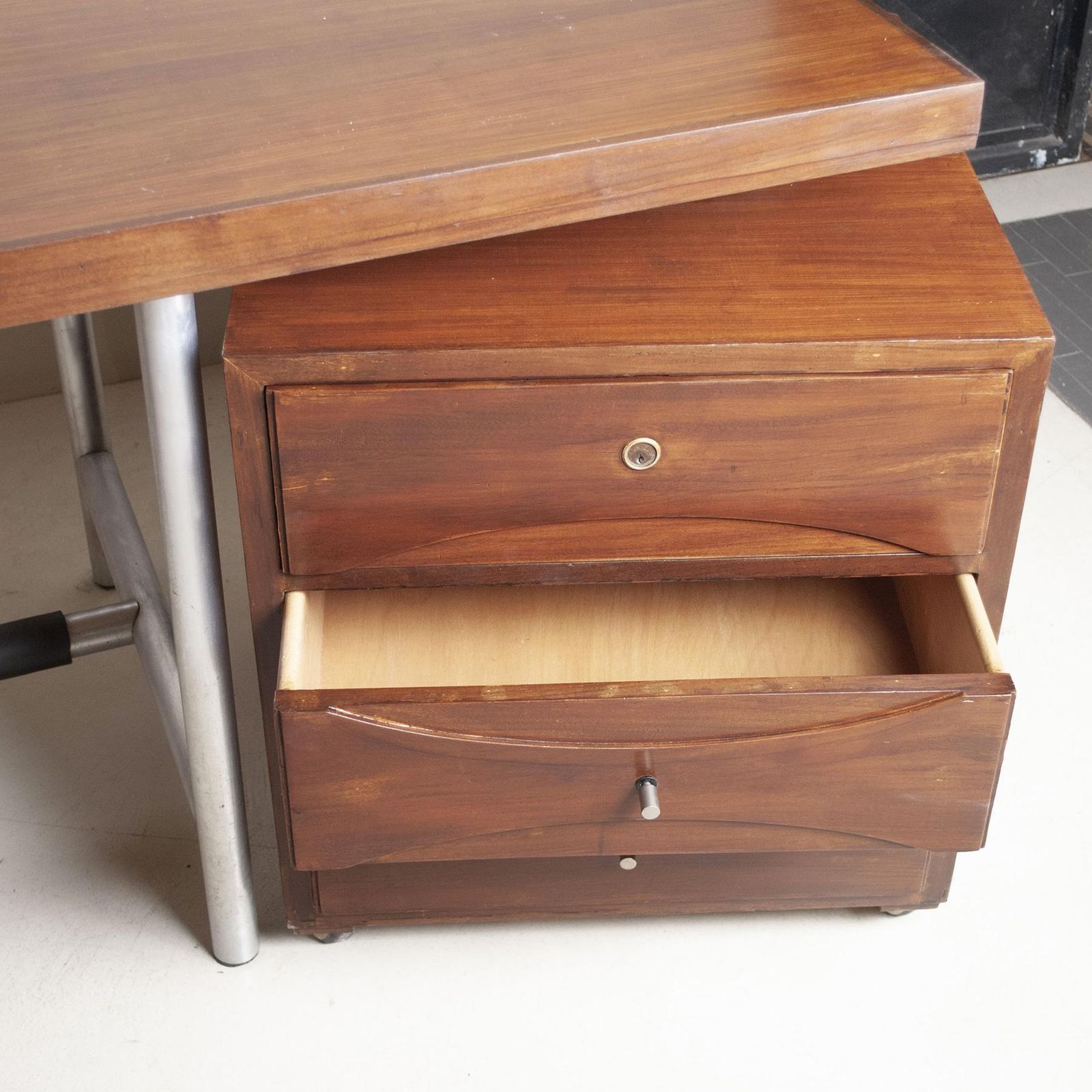 Italian Mid Century Walnut Desk From The Sixties photo vinterior