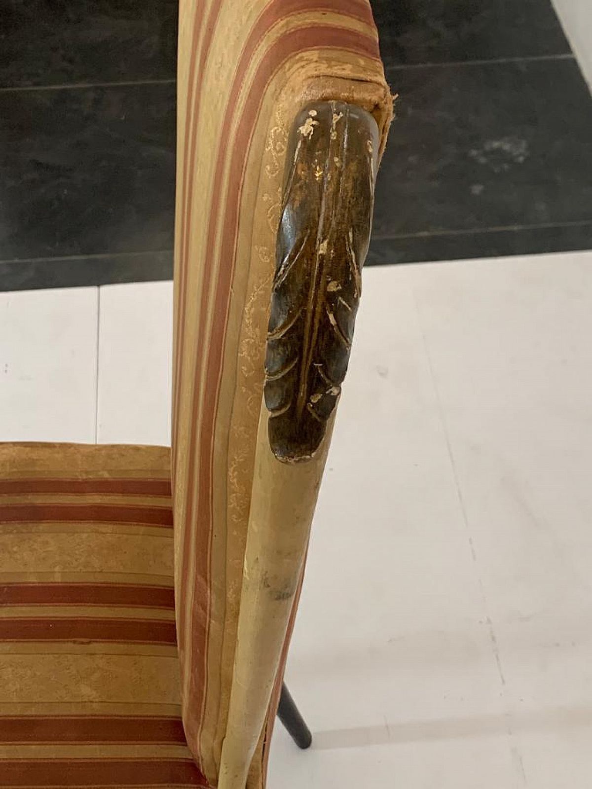 Lacquered Chair With Carved Inserts And Brass Details Attributed To Guglielmo Ulrich, 1950s photo buy