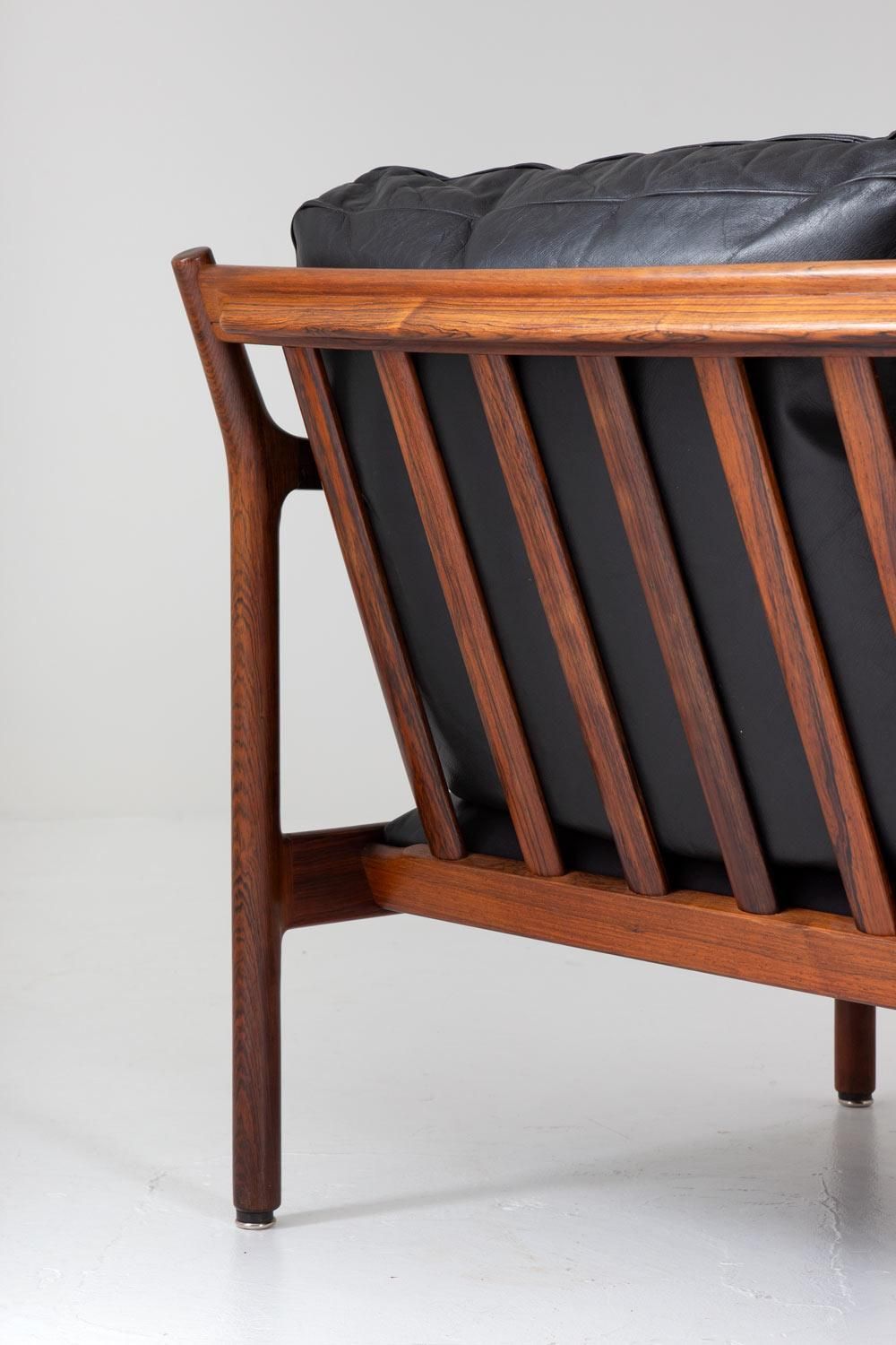 Midcentury Scandinavian Sofa In Leather And Rosewood By Torbjørn Afdal photo vinterior