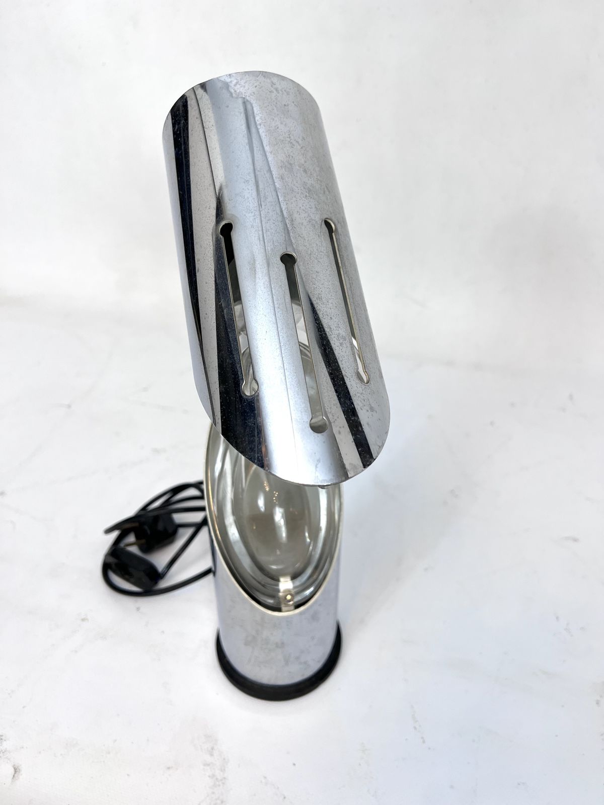 Oscar Torlasco, Modern Chrome And Glass Table Lamp By Stilkronen. Italy 1960s photo vintage