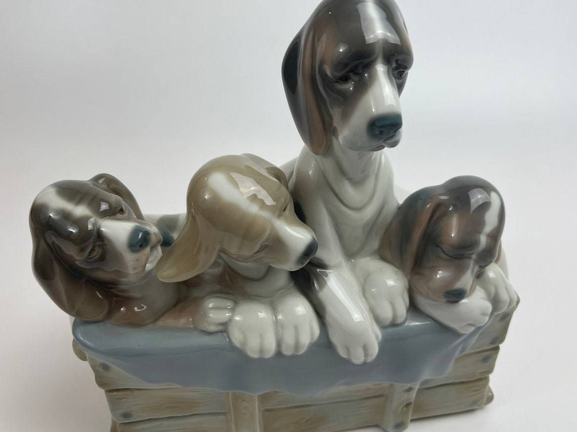 Lladro Dog Figurine Presumably By Juan Huerta  4 Puppies  Dogs With Blanket On A  Wooden Box photo vintage