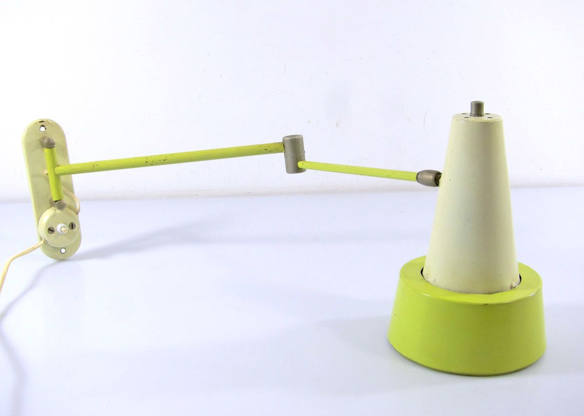 Mid Century Jaren 1950 Gele En Groene Wandlamp Met Elleboogarm photo Verlichting