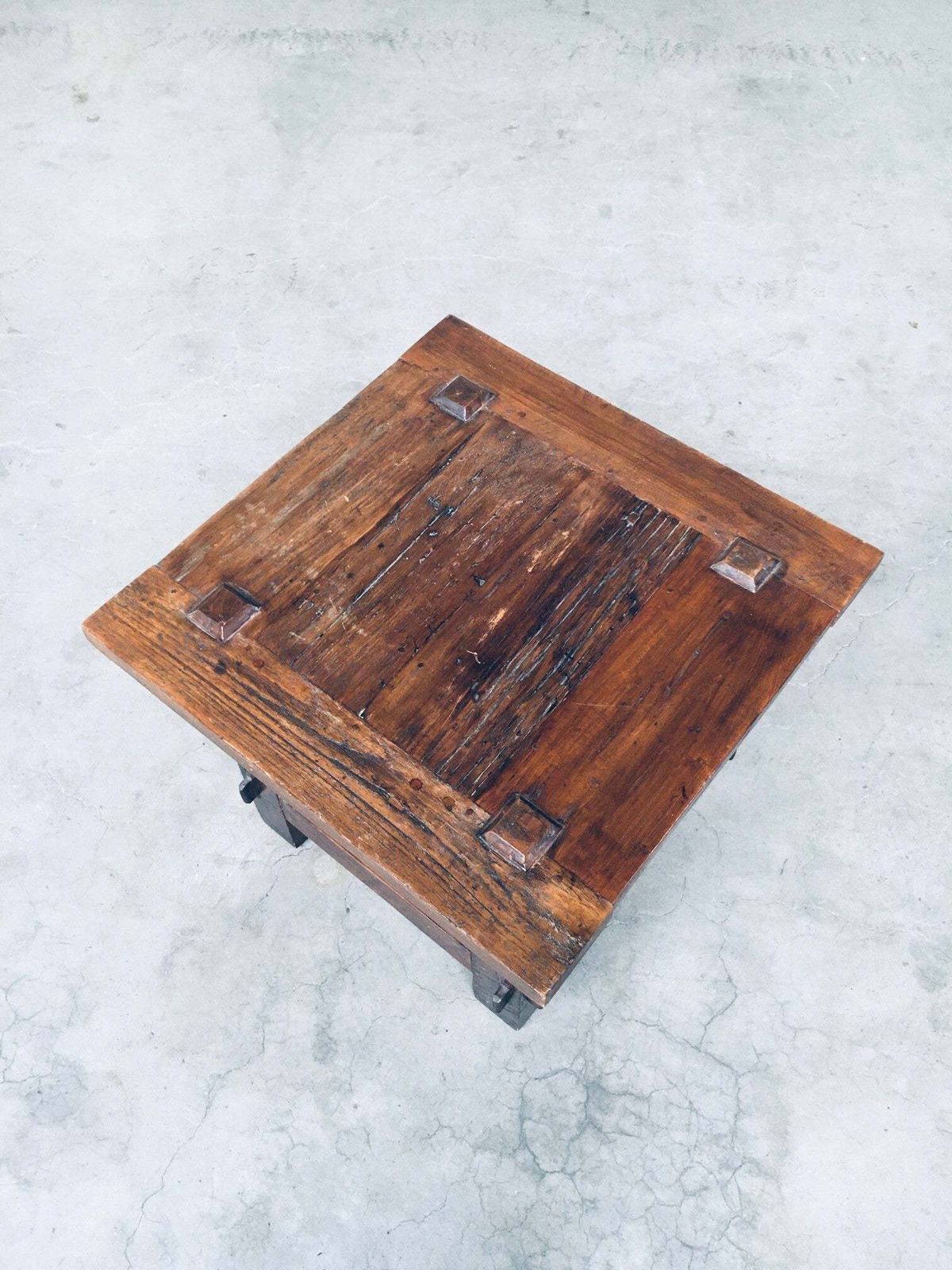 photo for sale Wabi Sabi Stijl Massief Eiken Bijzettafel, Frankrijk, Ca. Jaren 1930