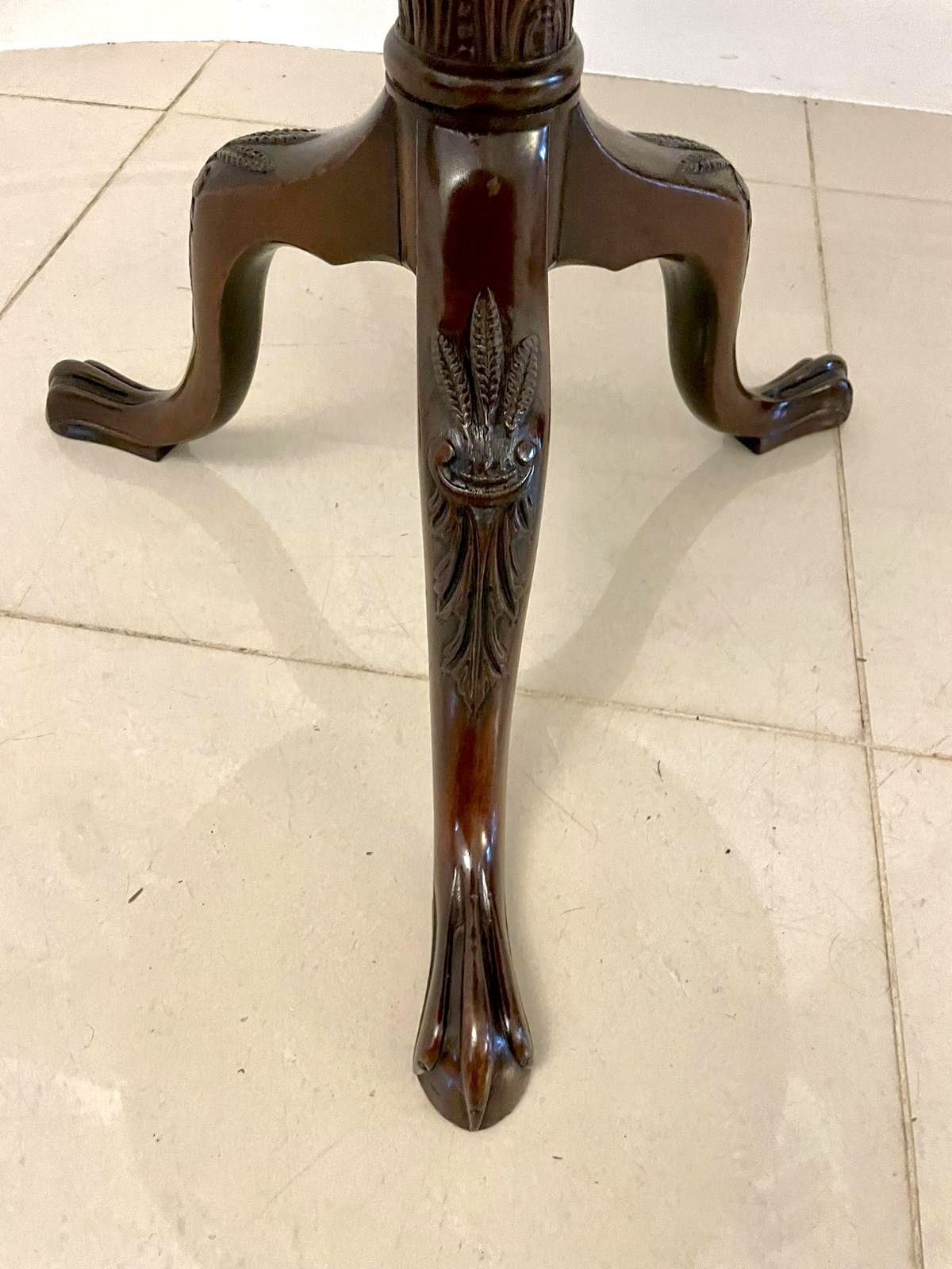 photo furniture Antique 19th Century  Quality Burr Walnut Marquetry Inlaid Centre Table