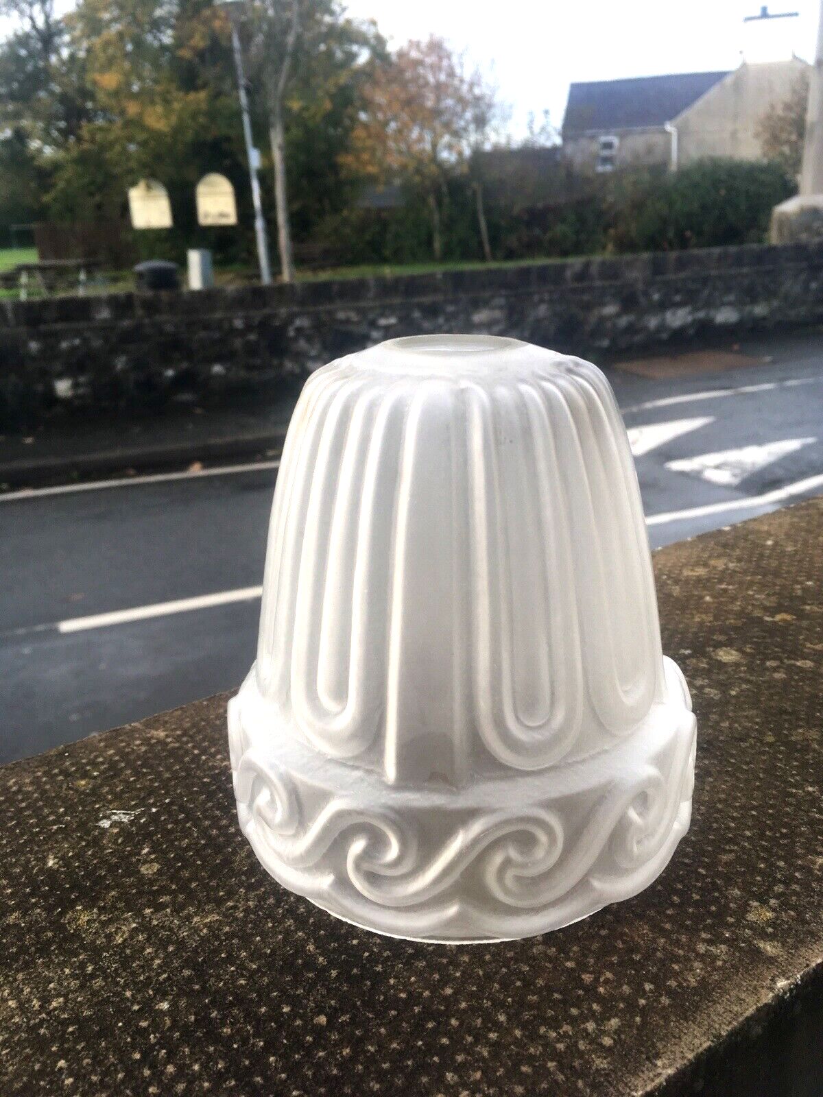 photo furniture Antique C1910 Art Nouveau Rippled Wave Frosted Glass Light Ceiling Lamp Shade