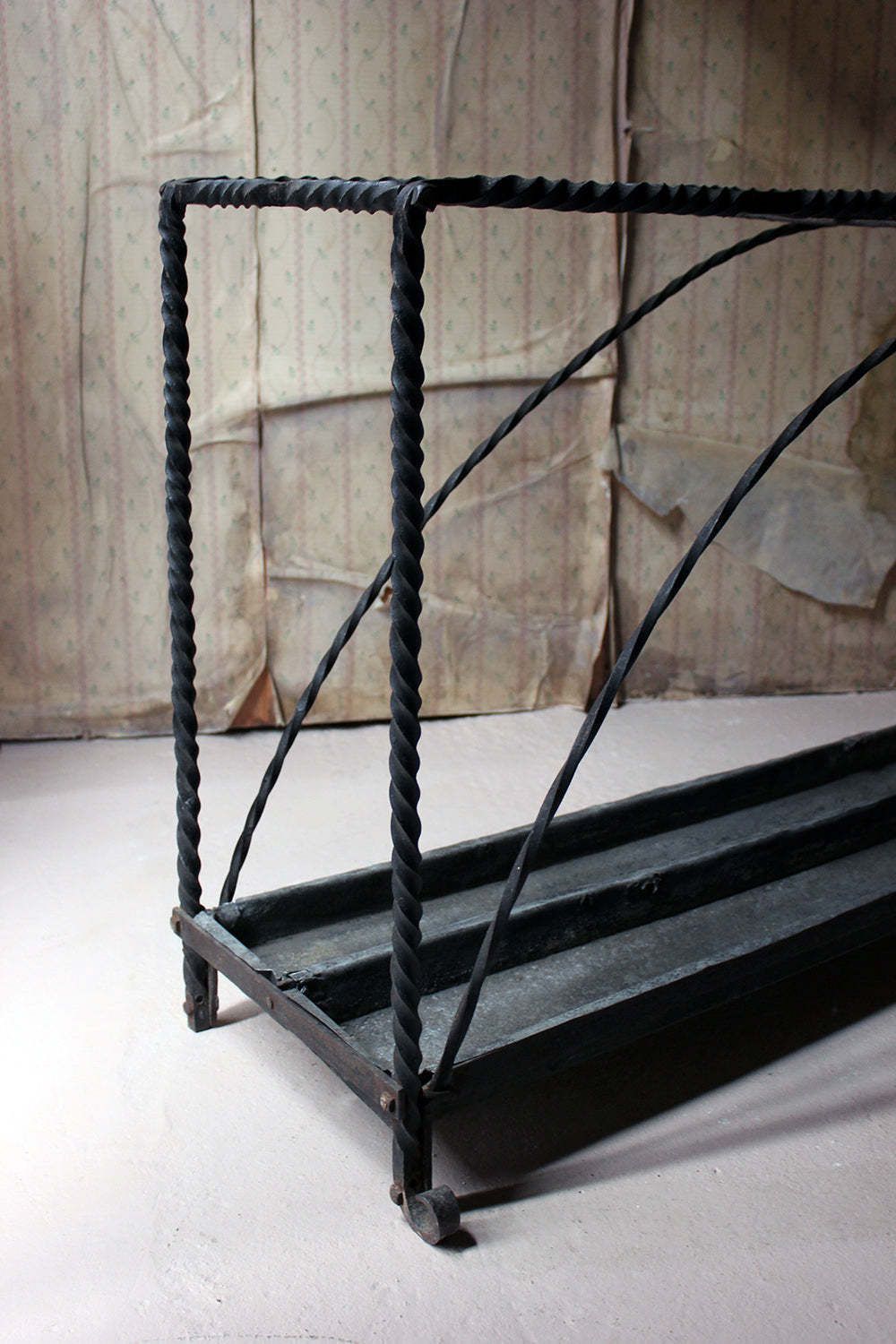 photo vintage A Very Large Country House Wrought Iron Stick Stand C.1870