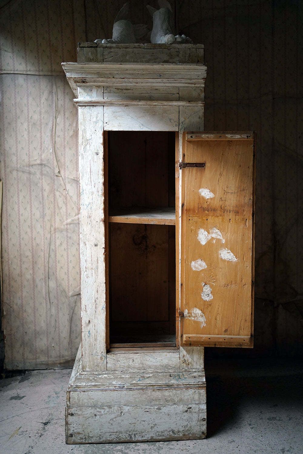 photo furniture A Large 19thc Italian Faux Marble Painted Pine Pedestal Cupboard