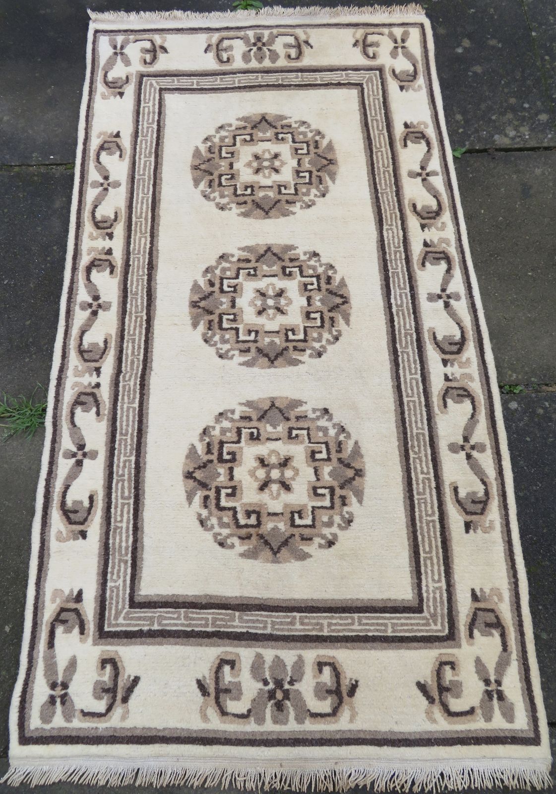 Antique Nepalese Rug. Inner Asia Autonomous Border Region. 170cm X 90cm. photo furniture