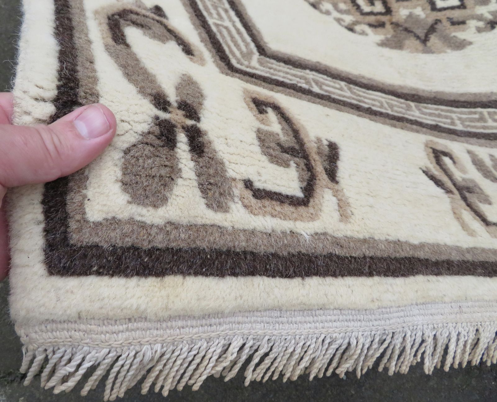 Antique Nepalese Rug. Inner Asia Autonomous Border Region. 170cm X 90cm. photo Textiles