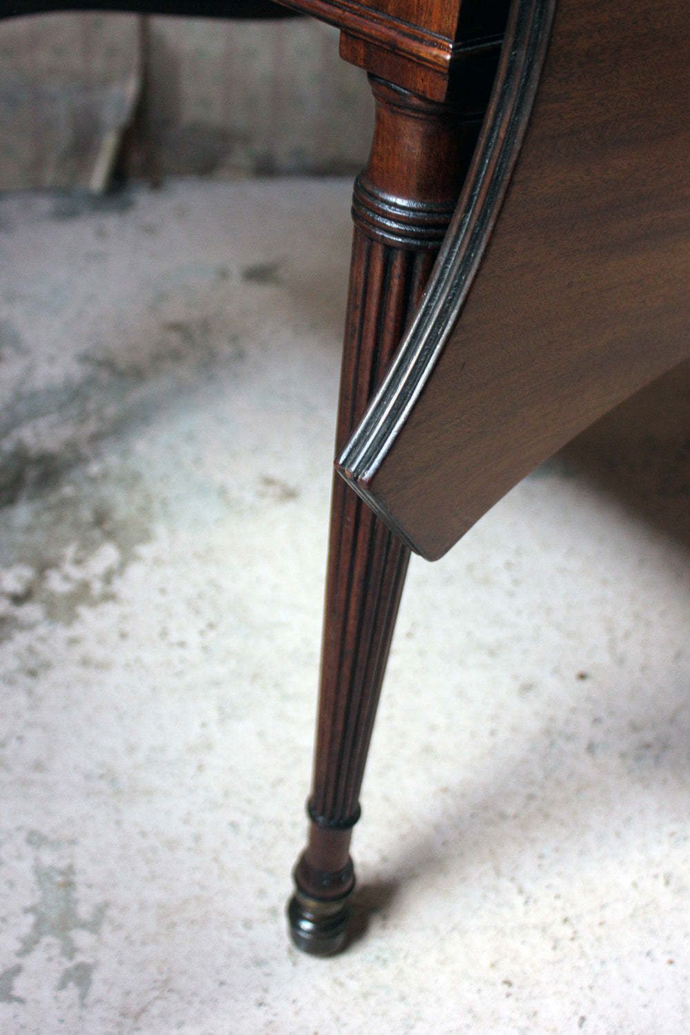 photo for sale A George III Mahogany Butterfly Pembroke Table C.1780 90