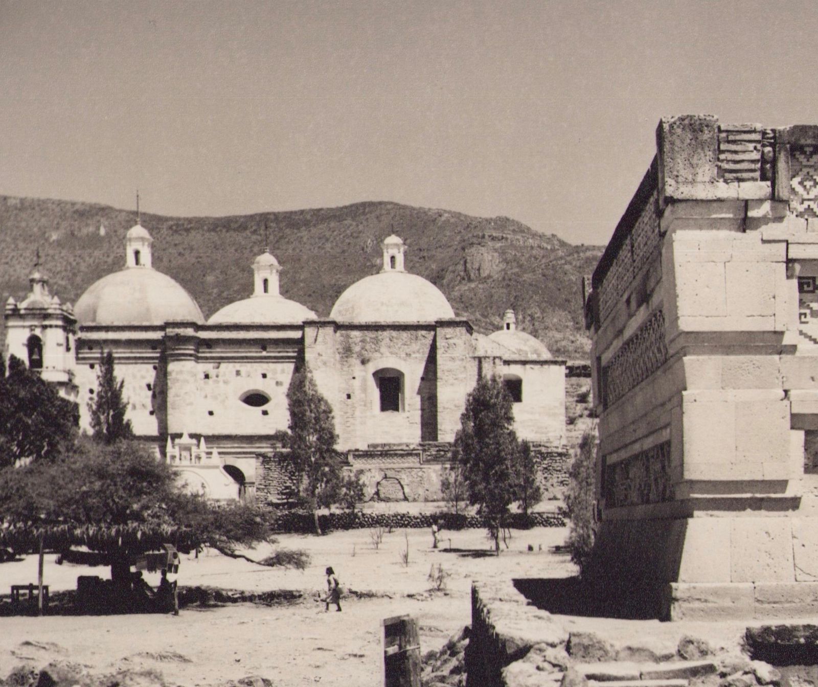 Hanna Seidel Mexico, Ruins, Mitla, Black And White Photography, 1960s, 17,1 X 23,2 Cm Ca. 1960s photo furniture