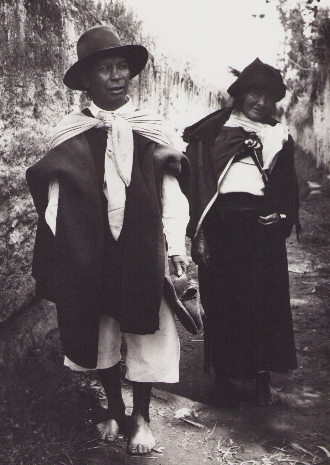 Hanna Seidel Ecuador, People, Black And White Photograph, 1960s, 29.8 X 21.4 Cm Circa 1960s photo furniture