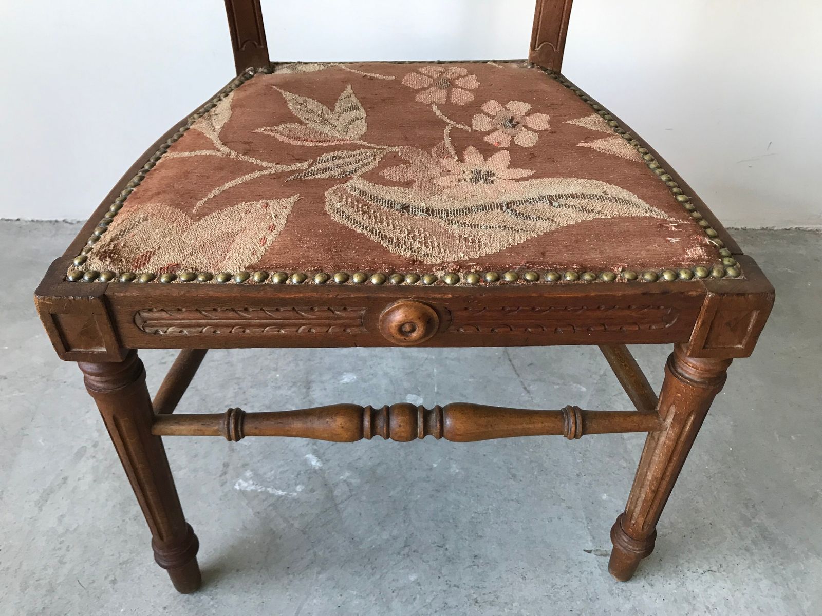 389.0 Nursing Chair In The Spirit Of Arts And Crafts, Early 20th Century. photo
