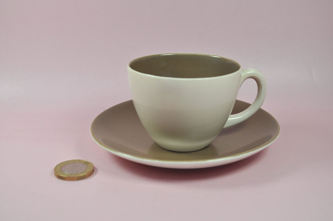 Retro Coffee Cups, Poole Pottery Twintone Mushroom Sepia photo vinterior