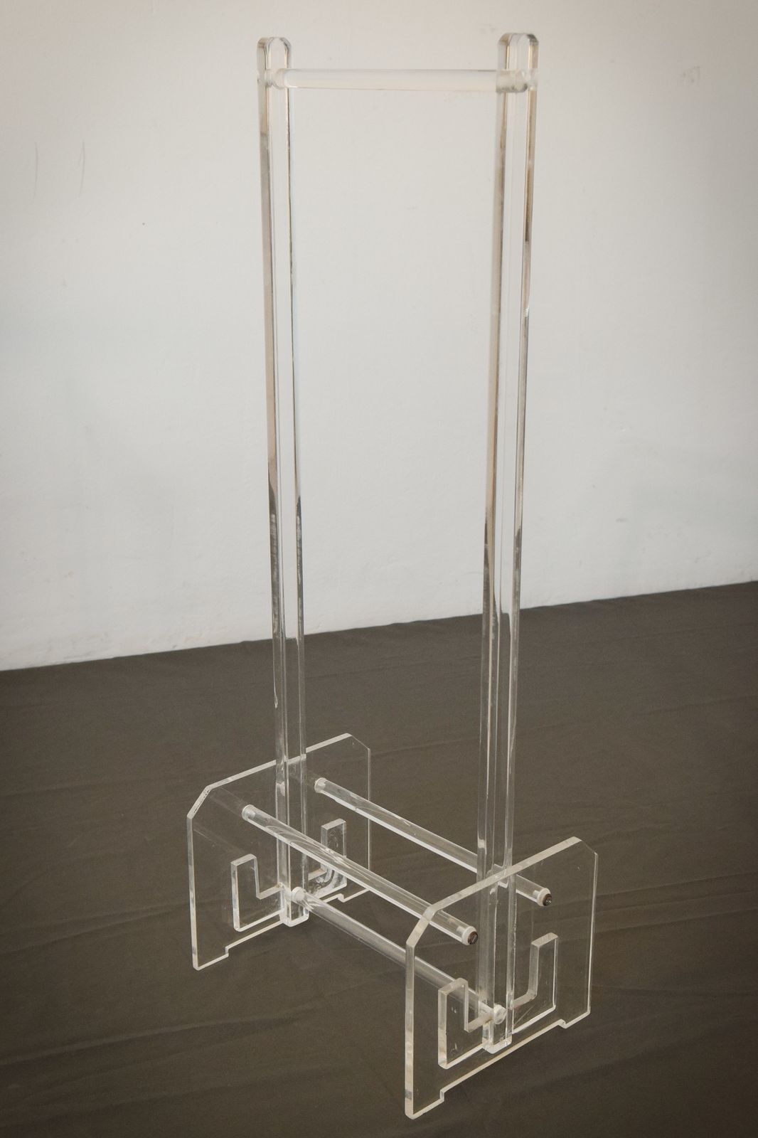 Meubels Bijzondere Opvouwbare Bijzettafels Van Perspex Met Standaard photo