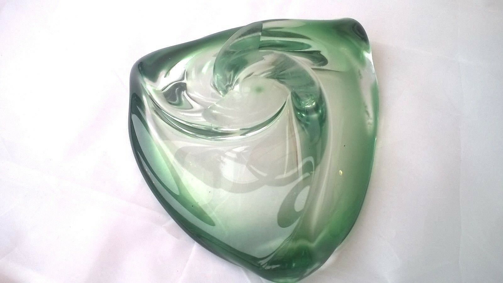 Val St Lambert "Green" Vintage Art Glass Sommerso Swirl Art Glass Bowl Signed photo vinterior