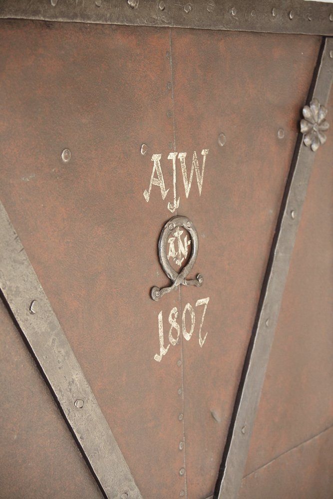 photo vintage Antique Iron Plate Door, 1800s