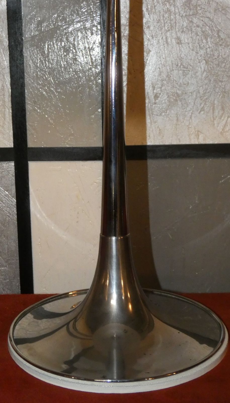photo for sale Acrylic Glass And Steel Futurist Space Needle Table Lamp, Italy, 1960s