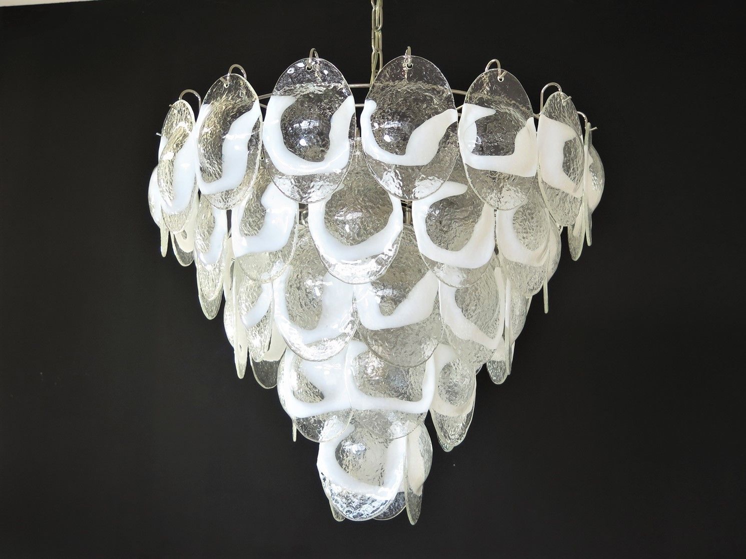 1970's Murano Chandelier By Mazzega   50 Lattimo Glasses photo vinterior