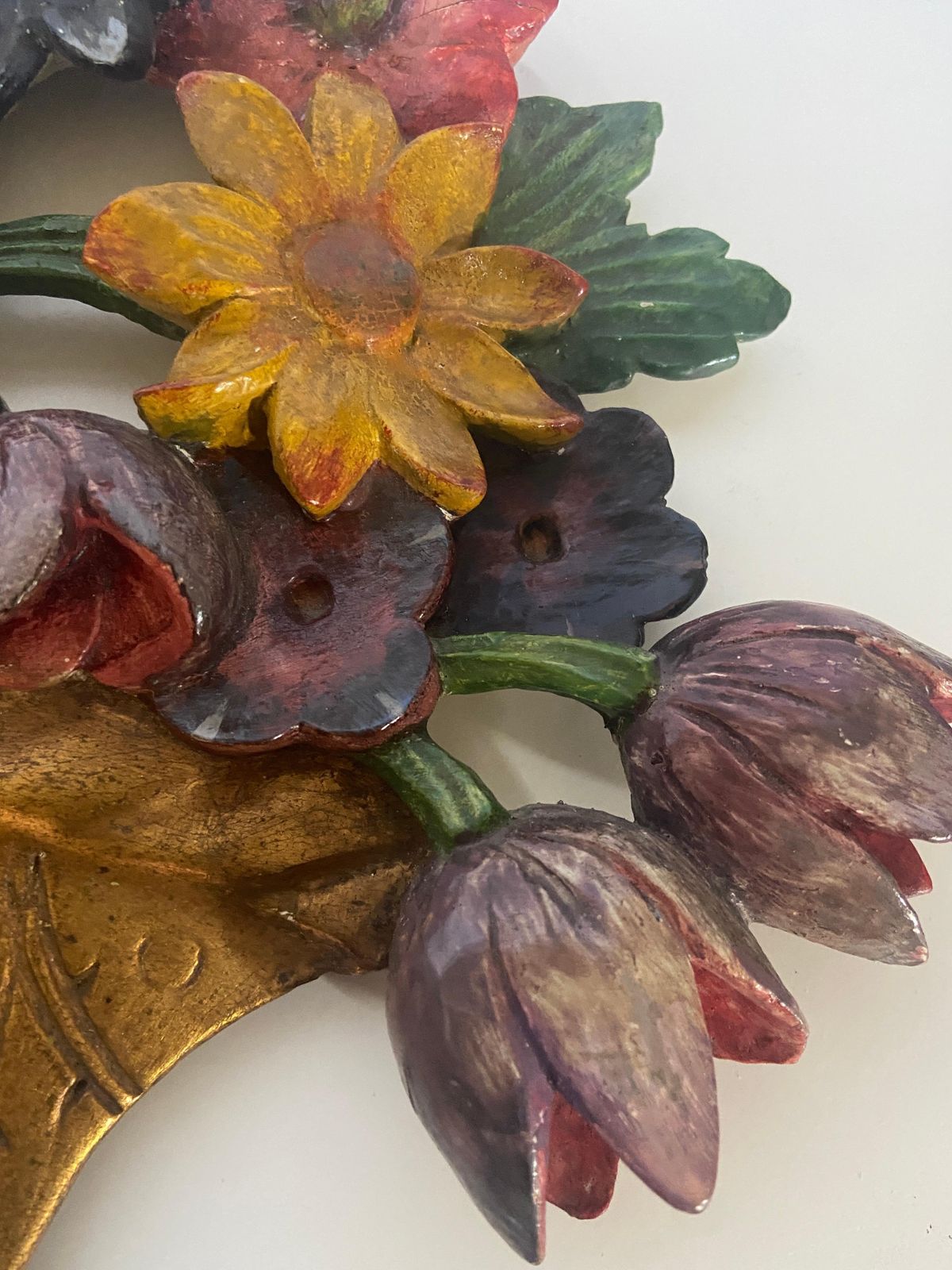 An English 1930s Carved Floral Basket Wall Appliqué Or Wall Hanging photo vinterior