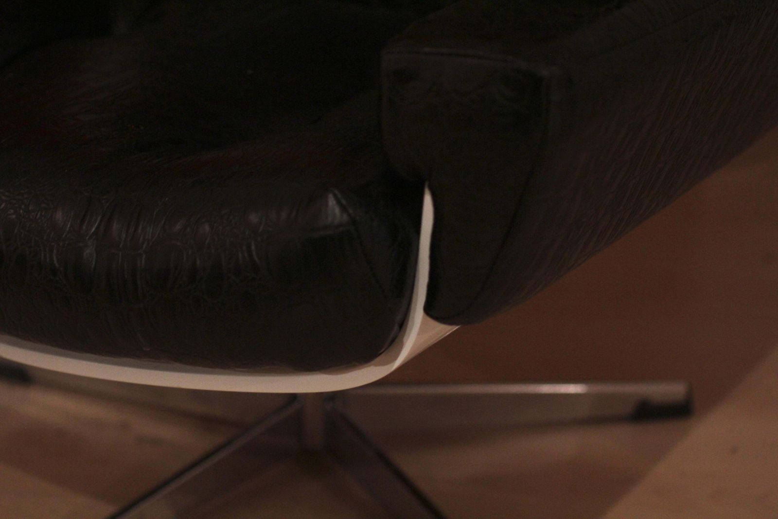 Space Age Lounge Chair, White Lacquer, Leather, Reptile Look, Germany, 1970s photo 2481.34