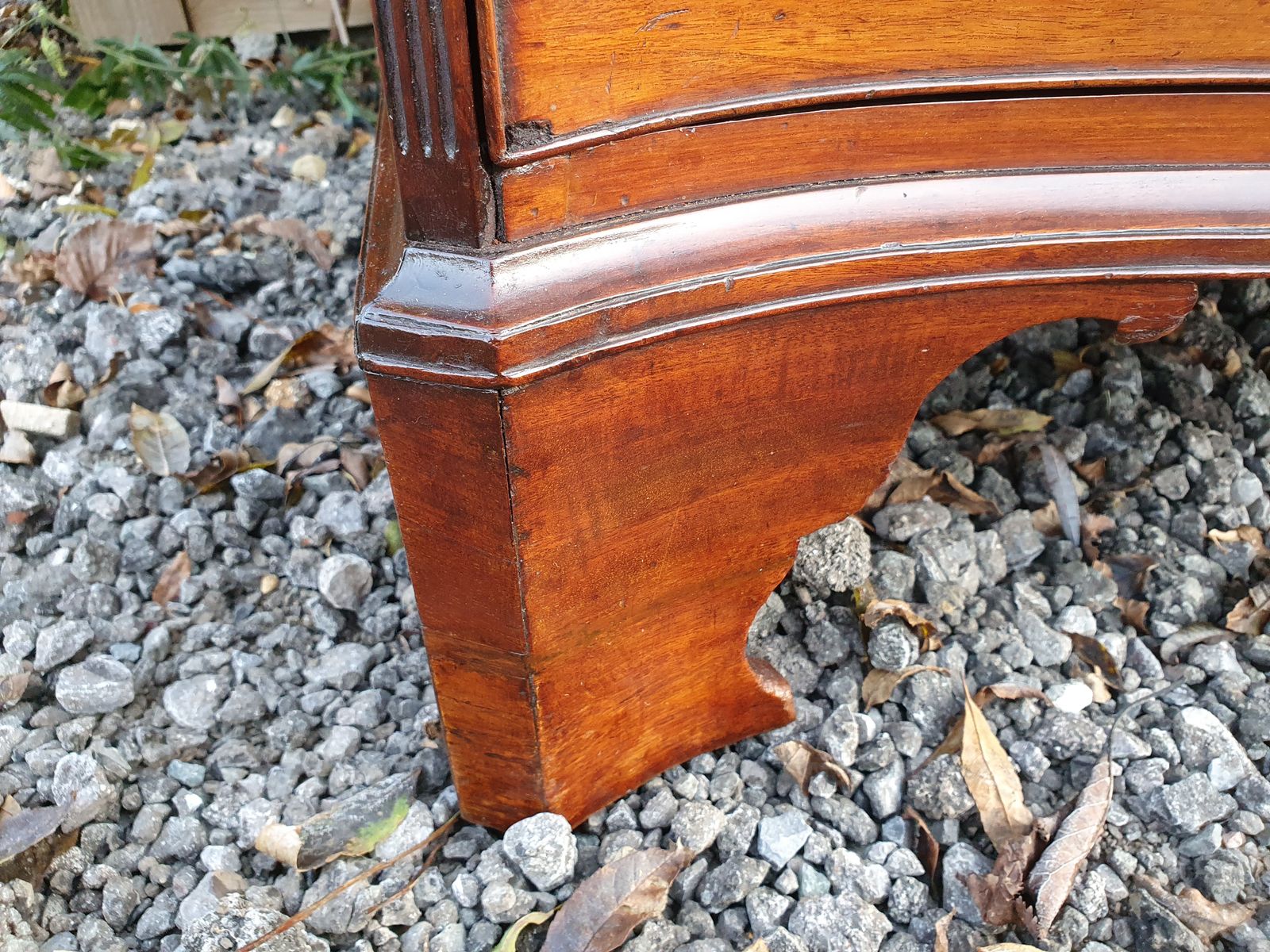 Furniture Georgian Mahogany Serpentine Chest. Good Quality C1770 photo