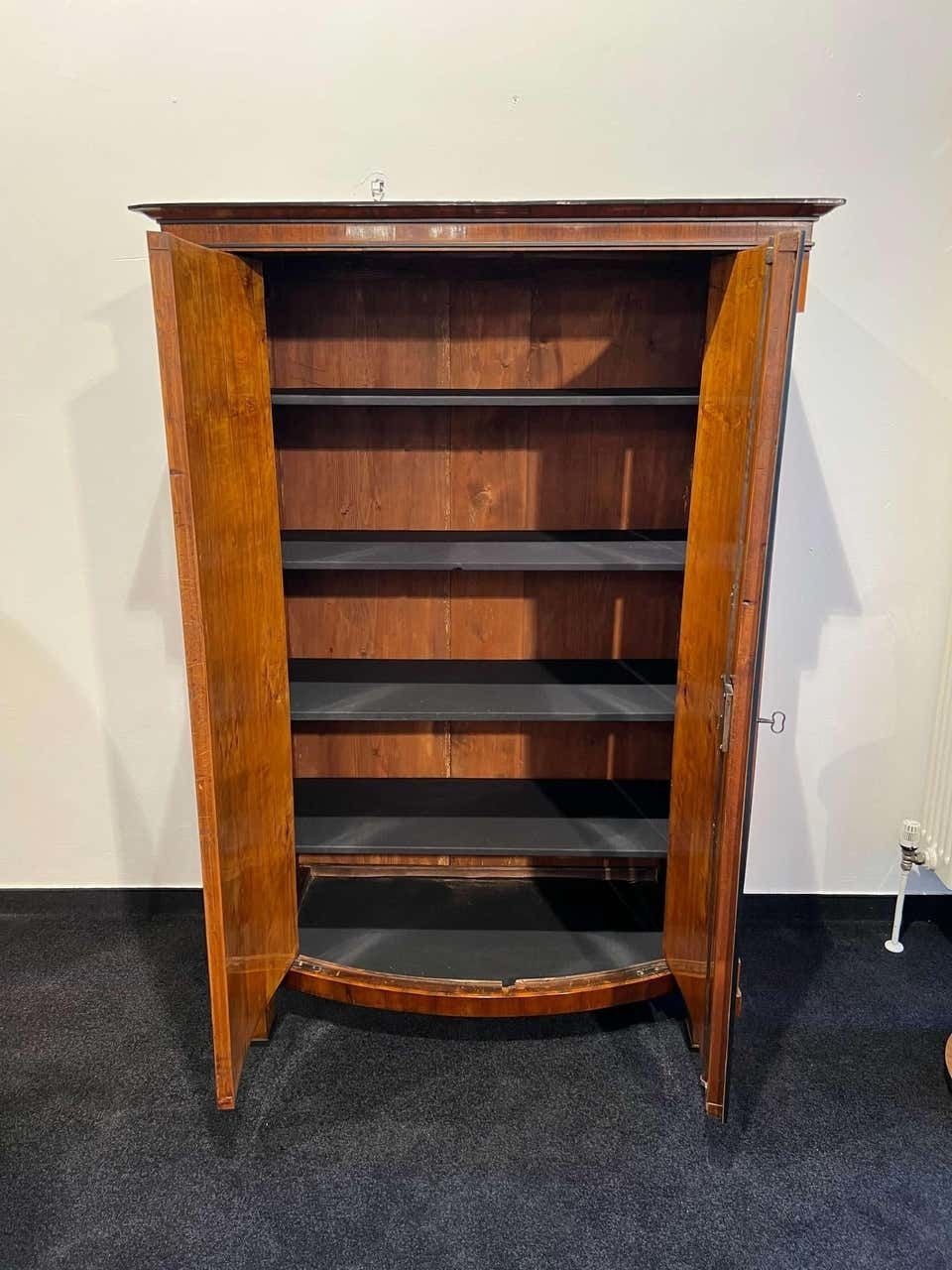photo vinterior Biedermeier Armoire, Walnut Veneer, Full Columns, Austria/Vienna Around 1825